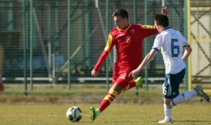 0000004330_1050_624_cut