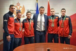 86853697_2983878231624803_6831472790860726272_n