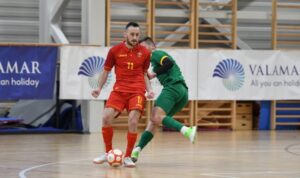 0000004401_1050_624_cut