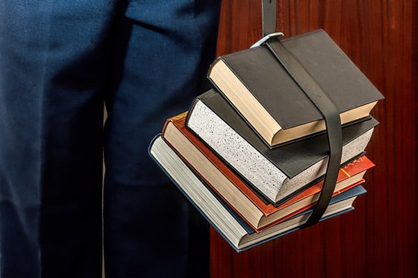 books-1012088_960_720