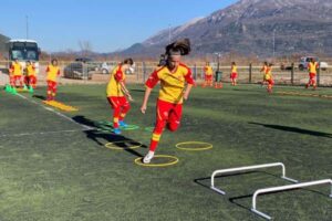 0000004300_1050_624_cut