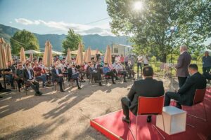 118210162_1703175059853560_6435482031415428106_n