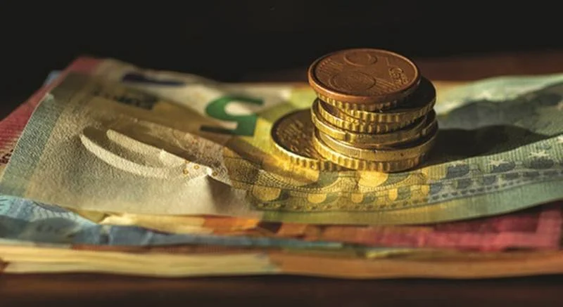 money-3420856_960_720_5
