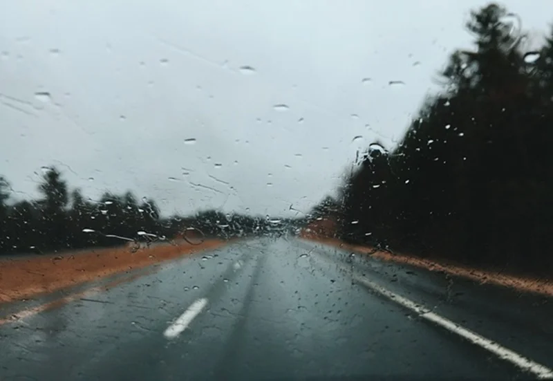 driving-2606785_960_720_1_1