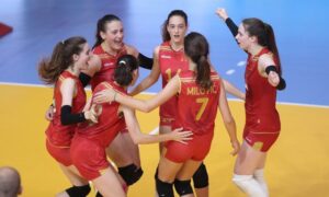 pionirke-odbojkasice-crna-gora-reprezentacija-balkanijada-tirana-045-1000x600