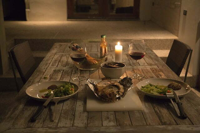 dinner-2065408_640