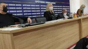 img-6e369e5cc4929e4c594c307ea85302ec-v