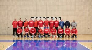 160987733116098711051609626127seniori_pripreme2