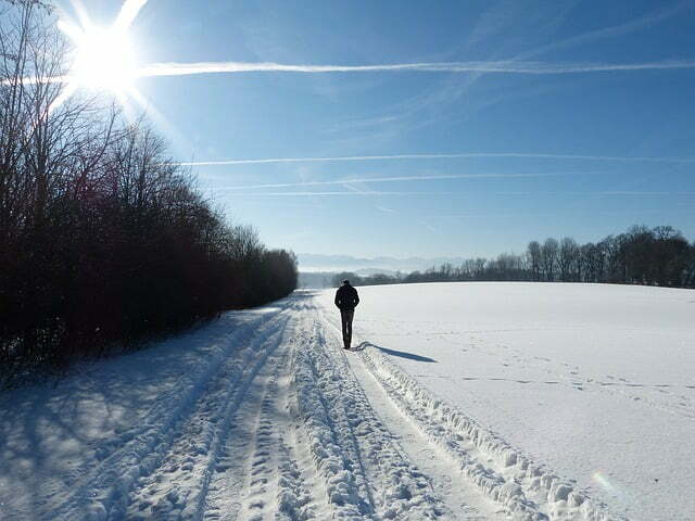 snow-2952307_640