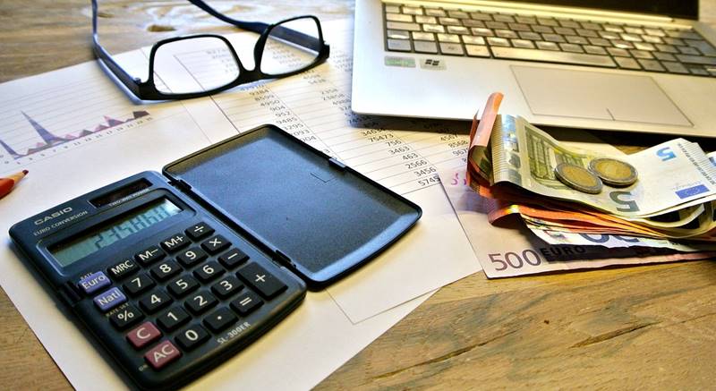 taxes-740202_1280