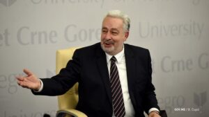 511876281445a79fbc0dec