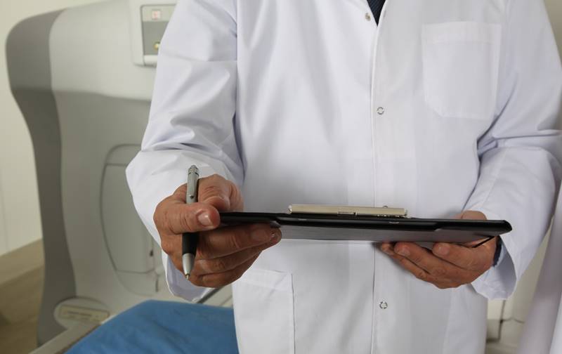 doctor-1228627_1280