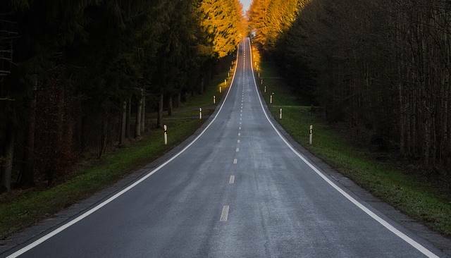 road-601871_640_1_1_2_1