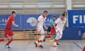 0000005635_1050_624_cut