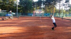 img-1d1607f02b21e717916b2787478f6ad8-v