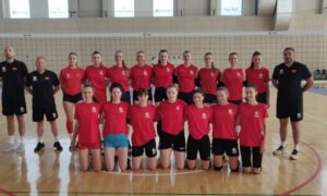 juniorke-reprezentacija-odbojkasice-marko-radusinovic-1000x600