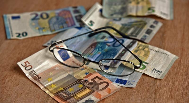 money-3481757_960_720