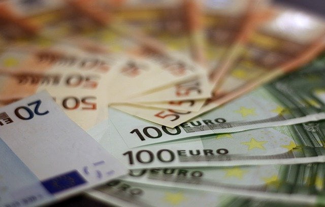 money-1033647_640