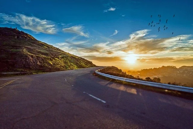 winding-road-1556177_640_0