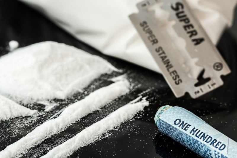 drugs-908533_960_720_0