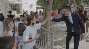 feovcyxxsas0h6g-1000x555