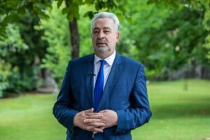 1625398558gkztobsex4uhwvkb-i_747x498