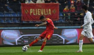 0000007044_1050_624_cut