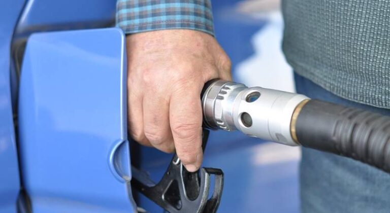 gas-station-727162_1280