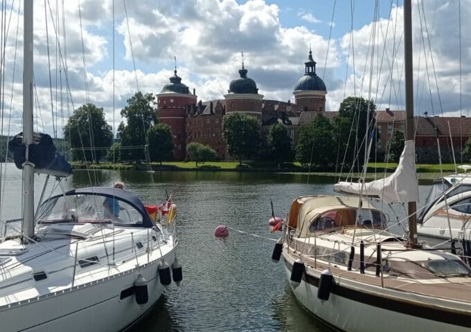 Thumbnail for the listing's main image