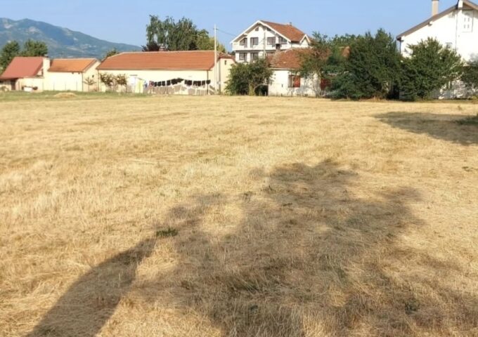 Thumbnail for the listing's main image