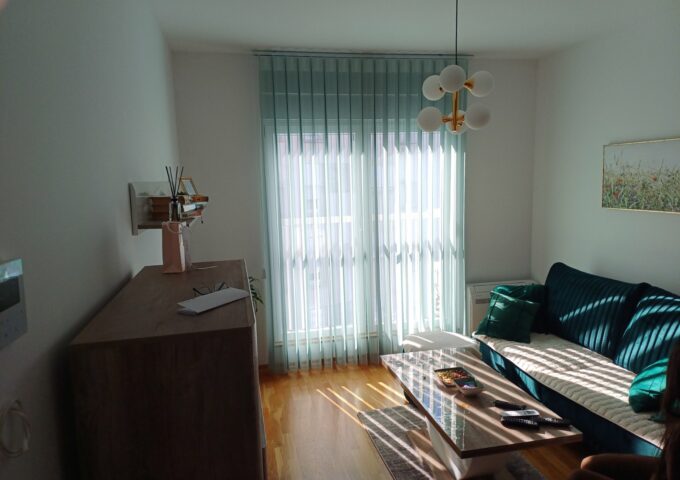 Thumbnail for the listing's main image