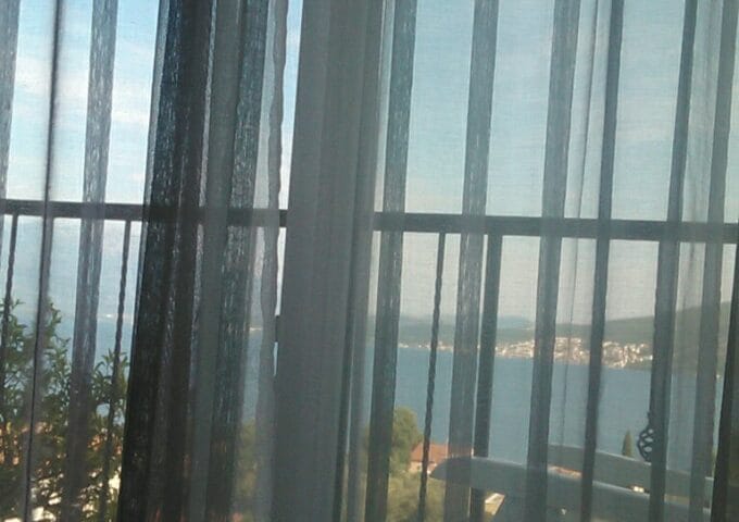 Thumbnail for the listing's main image