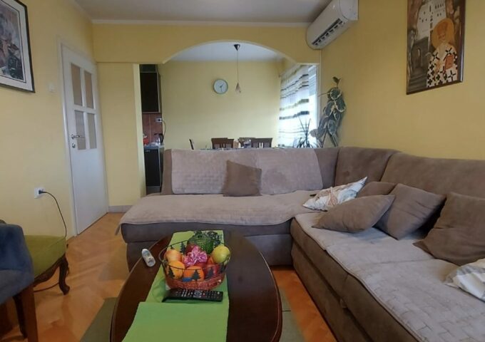 Thumbnail for the listing's main image