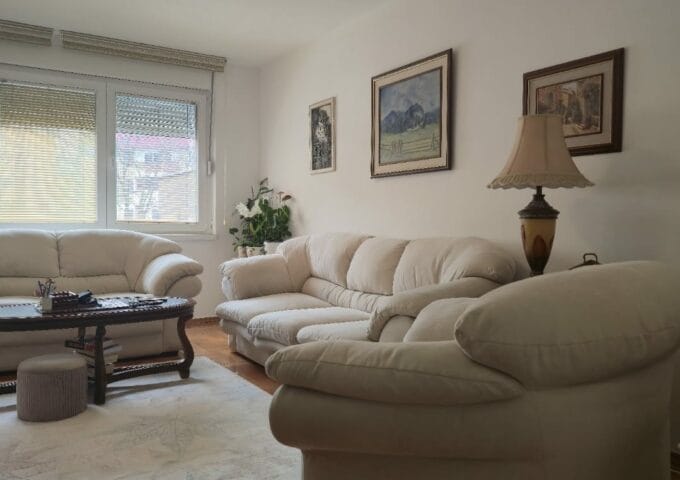 Thumbnail for the listing's main image