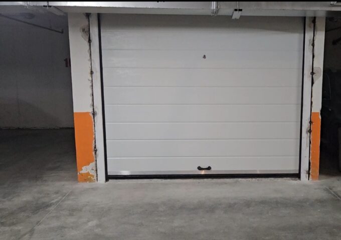 Thumbnail for the listing's main image