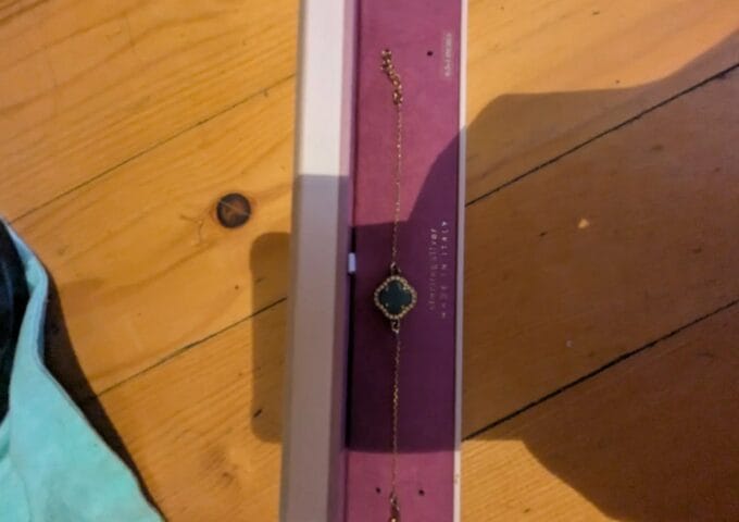 Thumbnail for the listing's main image